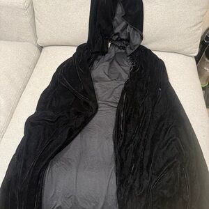 Elegant Black Hooded Velvet Cape